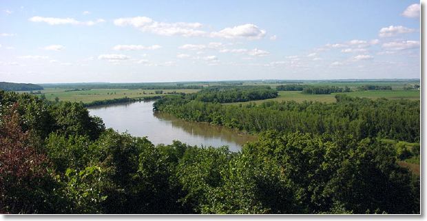 Looking west along the Missouri River, White Cloud, KS